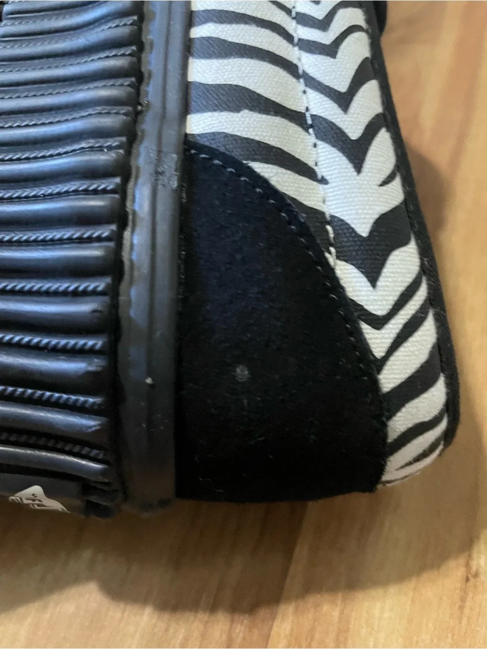 Vans Style 47 Creeper Black Suede Zebra Stripe Buckled Platform Shoes 8M 9.5W